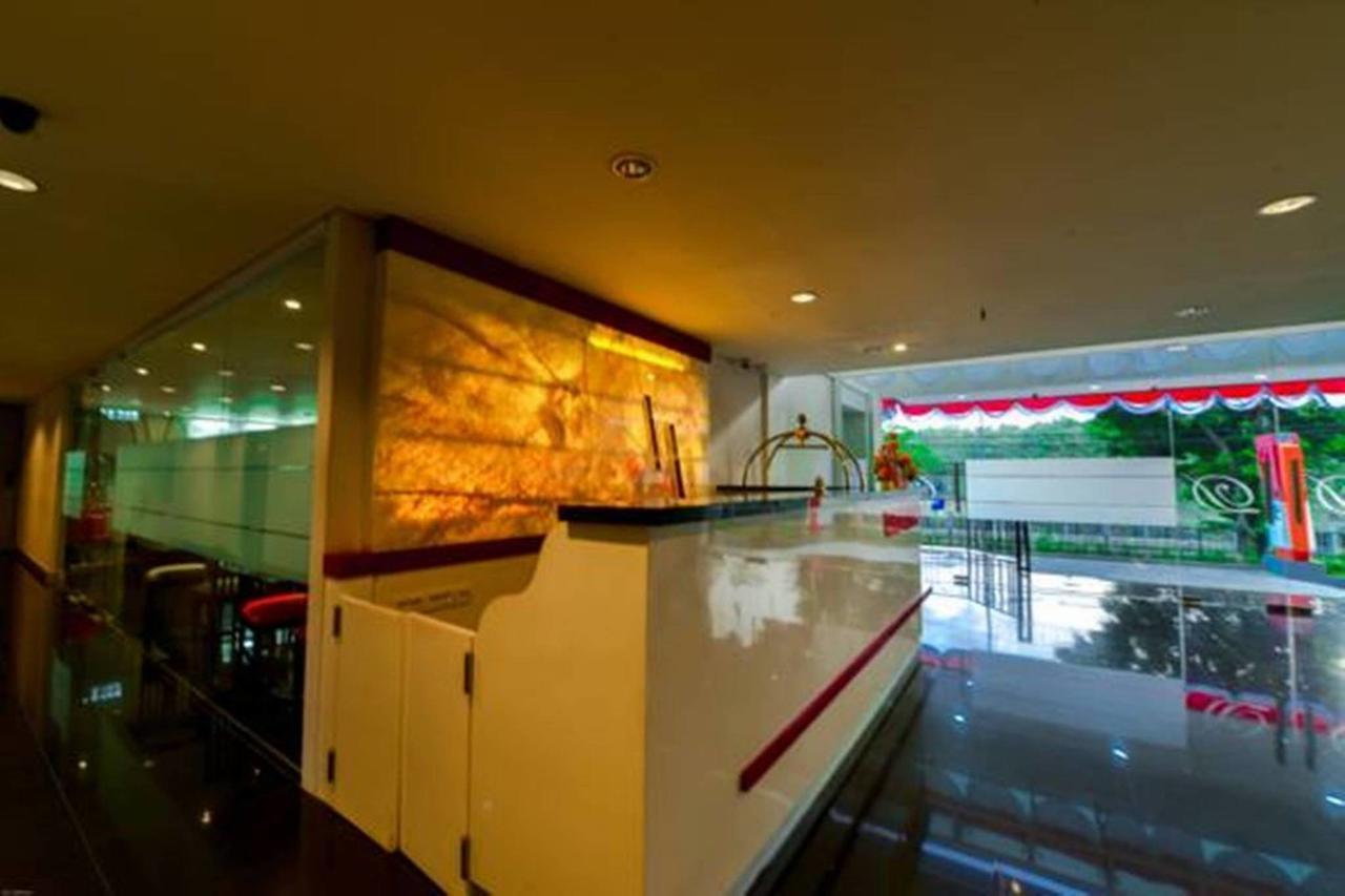 D'Hotel Jakarta Eksteriør billede