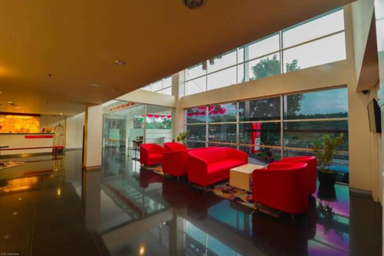 D'Hotel Jakarta Eksteriør billede