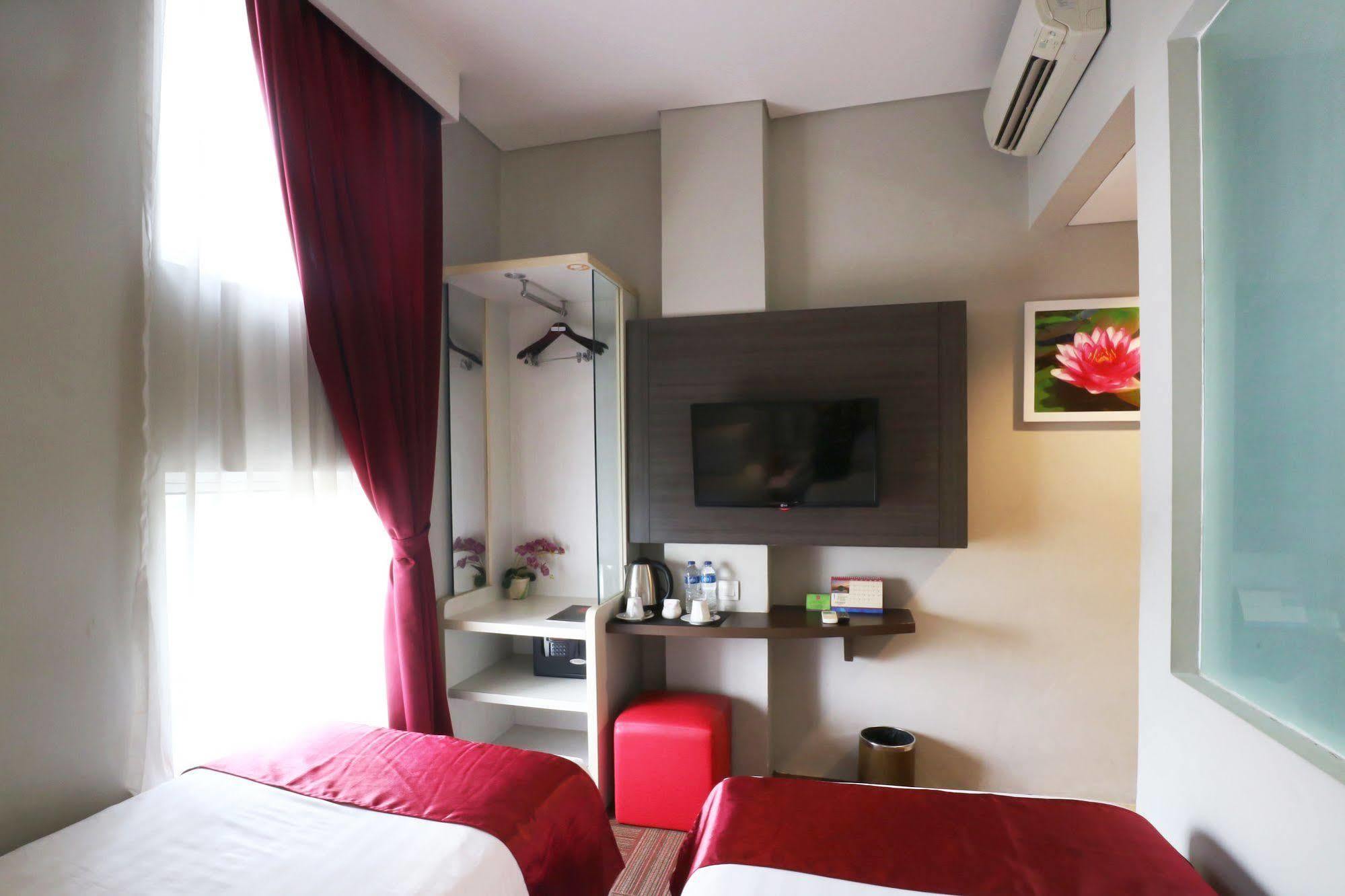 D'Hotel Jakarta Eksteriør billede