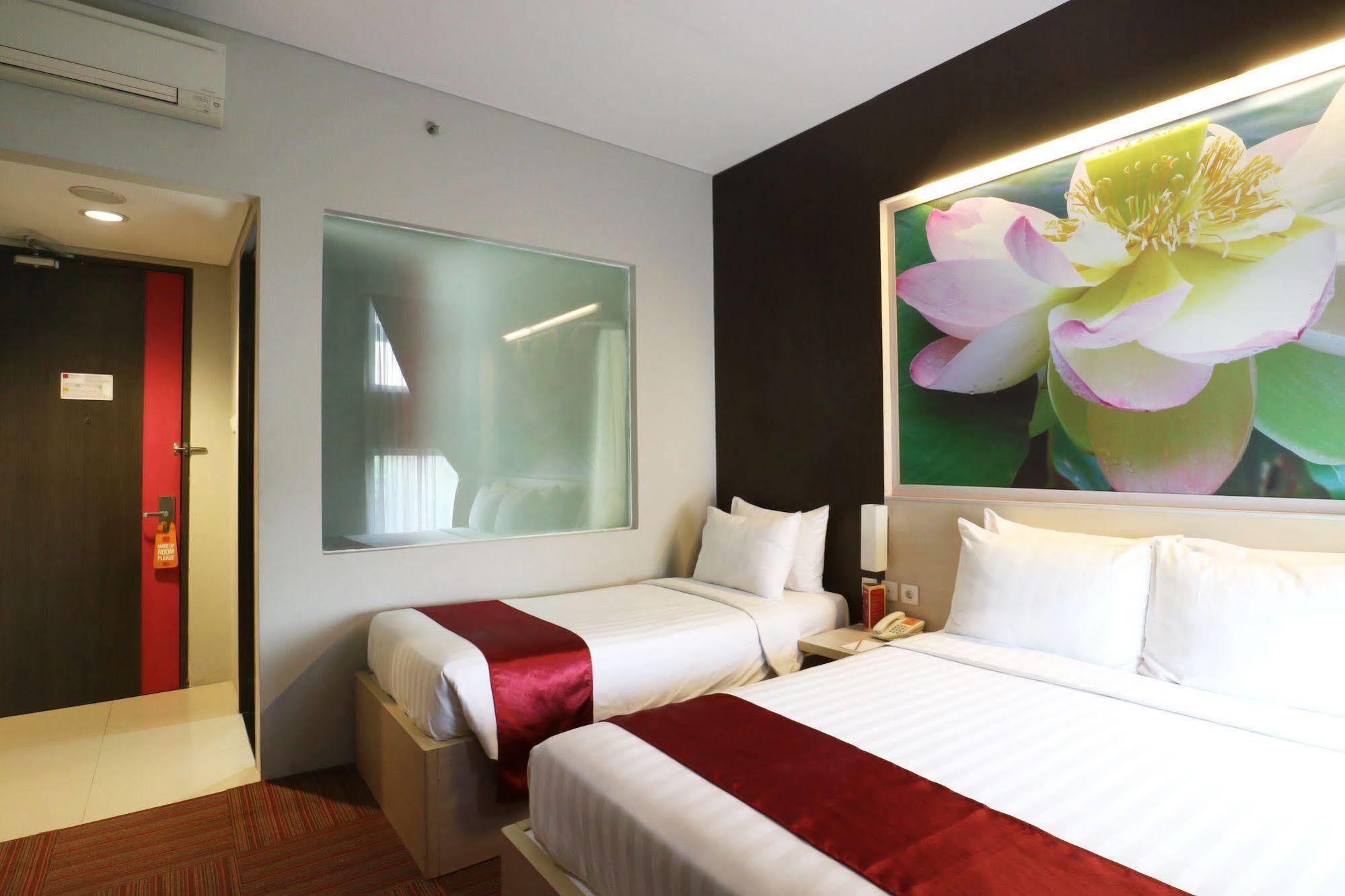 D'Hotel Jakarta Eksteriør billede