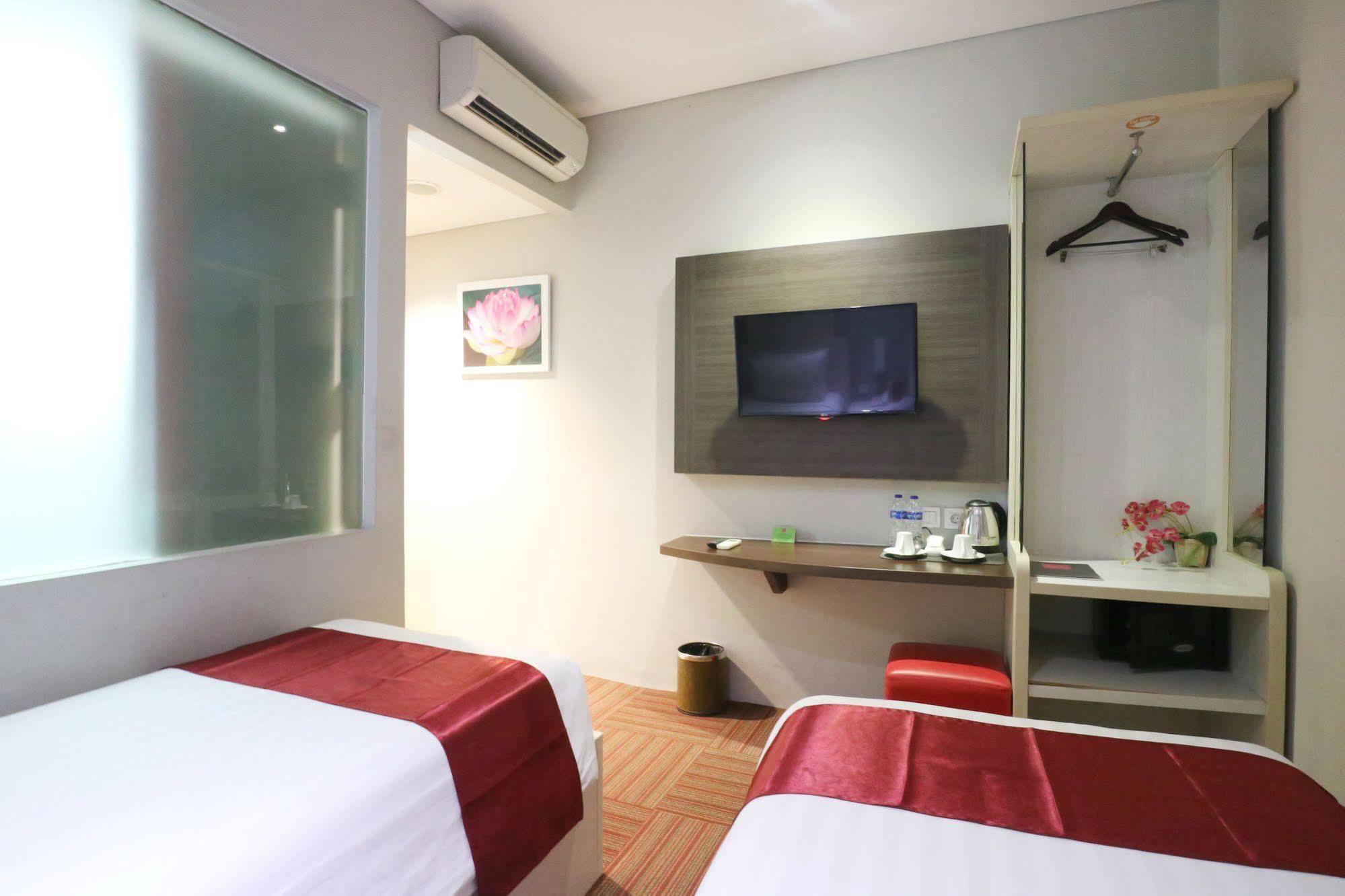 D'Hotel Jakarta Eksteriør billede